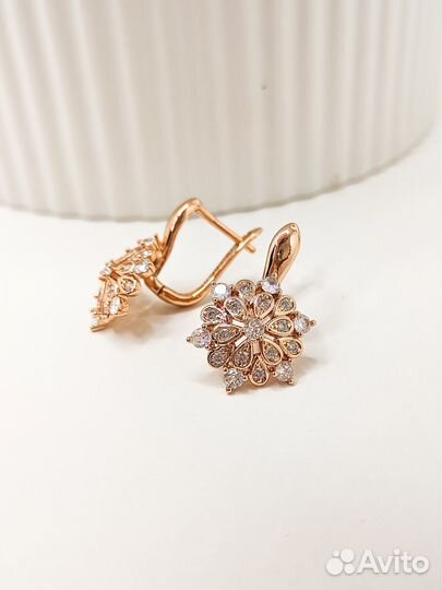 Роскошные серьги под бриллианты