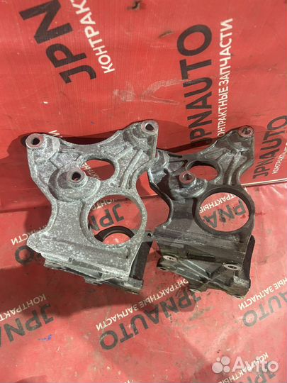 Кронштейн правого привода Nissan X-Trail T31