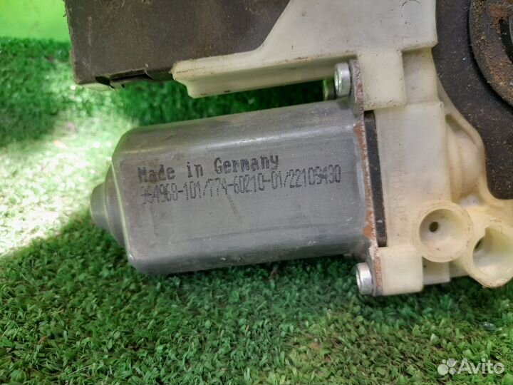 Моторчик стеклоподъемника Volkswagen Golf 6