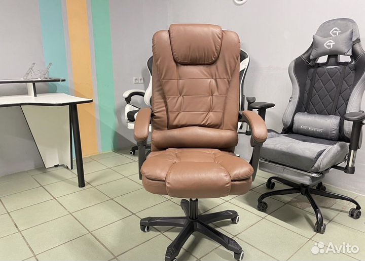 Офисное кресло для руководителя 707