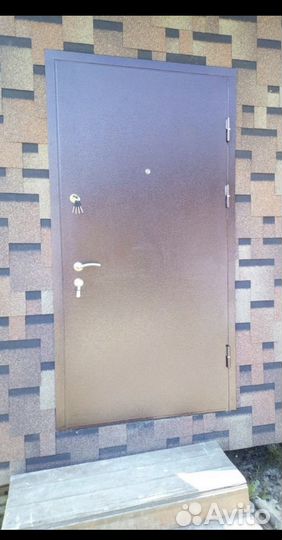 Входная дверь