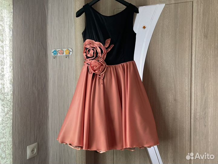 Праздничное платье для девочки