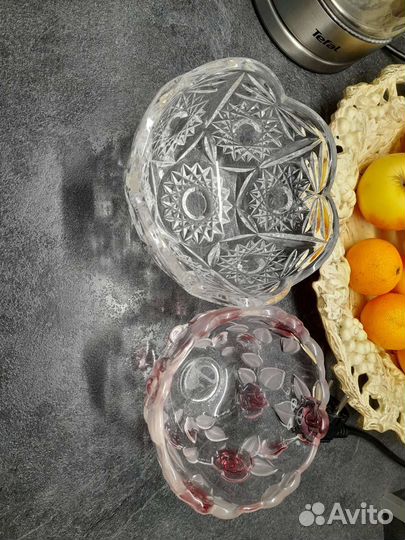 Хрустальные вазы и ладьи