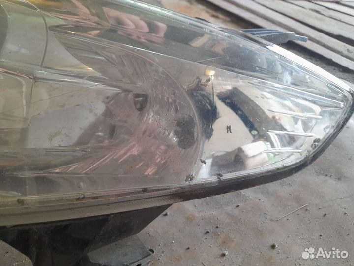 Фара передняя левая Мазда 5, CR 2005-2010гг