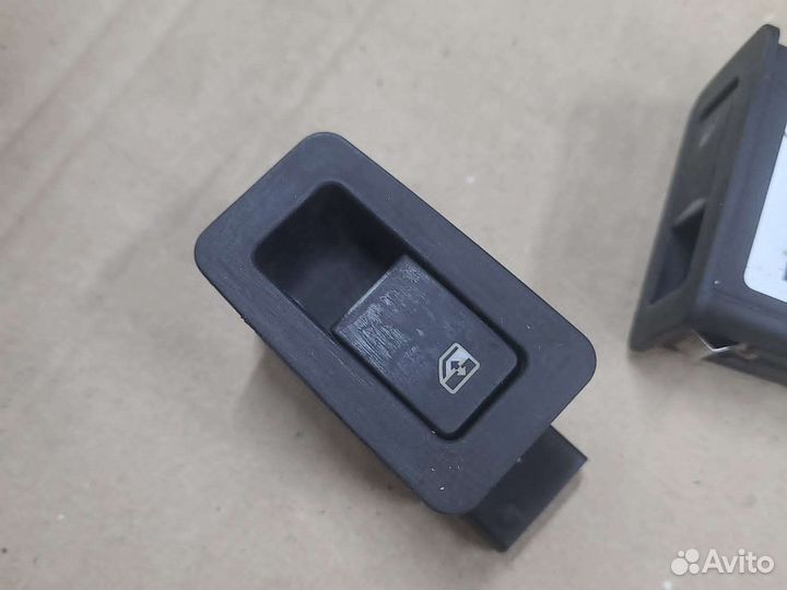 Кнопка стеклоподъёмника Opel Omega B 1999-2004г