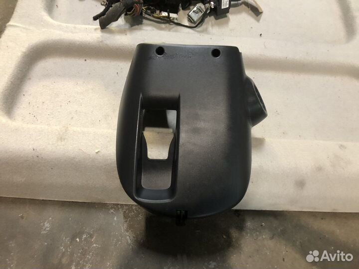 Кожух рулевой колонки Renault Duster 1