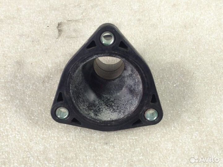 Корпус термостата Nissan Micra K12 CR12DE 2009