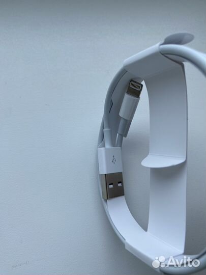 Оригинальный, новый кабель lightning от iPhone
