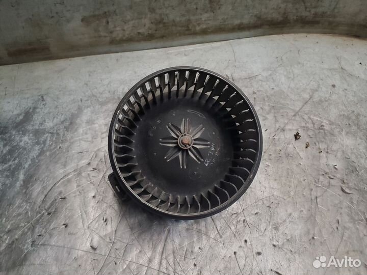 Ssang Yong Rexton 1 Моторчик отопителя печки