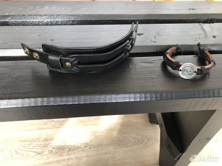 Браслеты кожаные