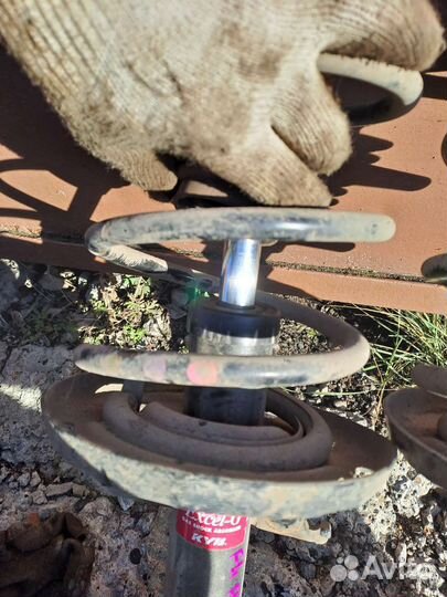 Амортизатор передний Renault Fluence