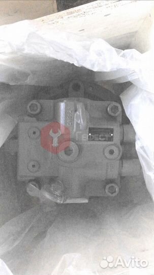 Гидромотор поворота Hitachi ZX350K-3