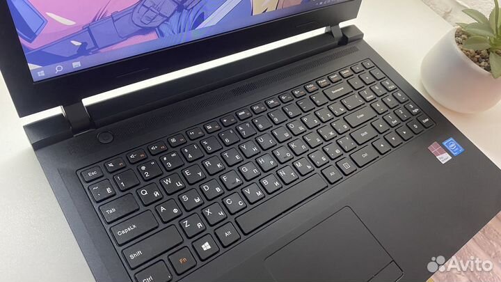 Ноутбук SSD/8GB