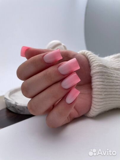 Маникюр, педикюр, наращивание