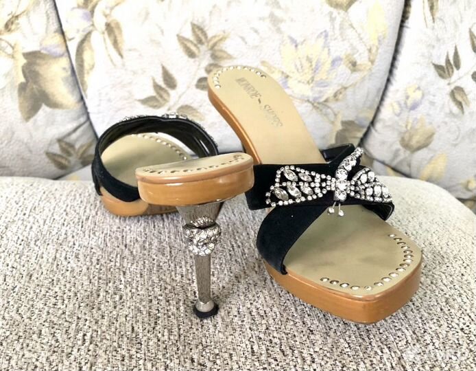 Шлепанцы со стразами Monroe на каблуке