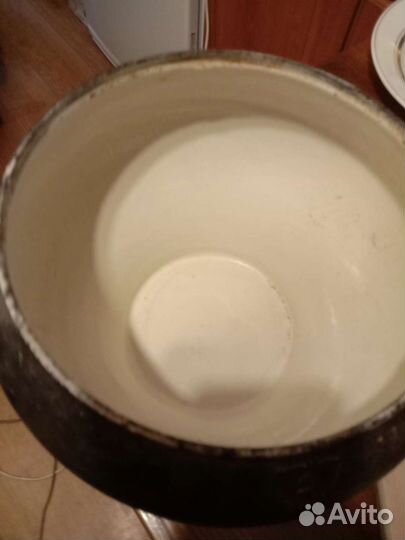 Глиняная крынка