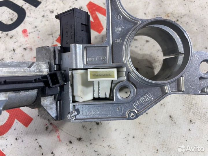 Замок зажигания Opel Astra H седан 1.8 Z18XER