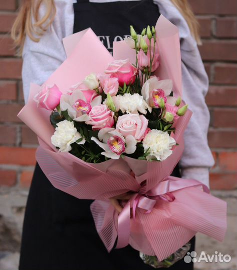 Доставка цветов в Москве. Букеты и композиции