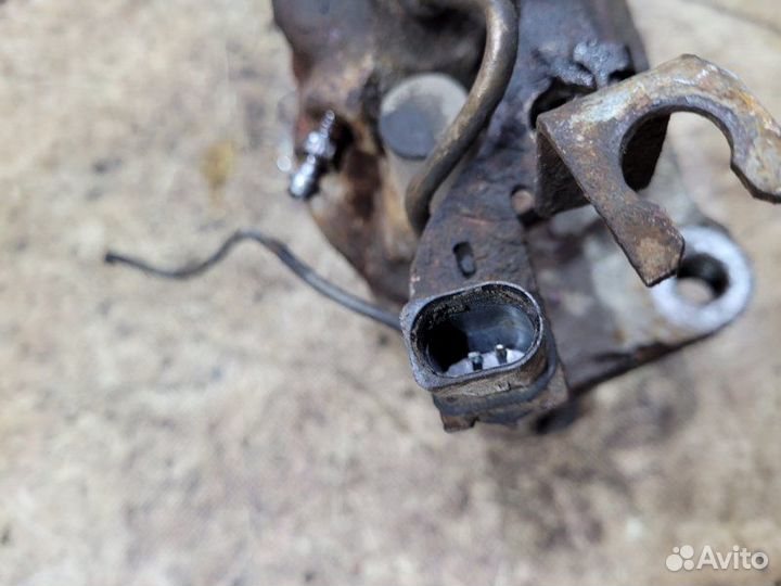 Суппорт передний правый Audi A4 B6 ALT 2003