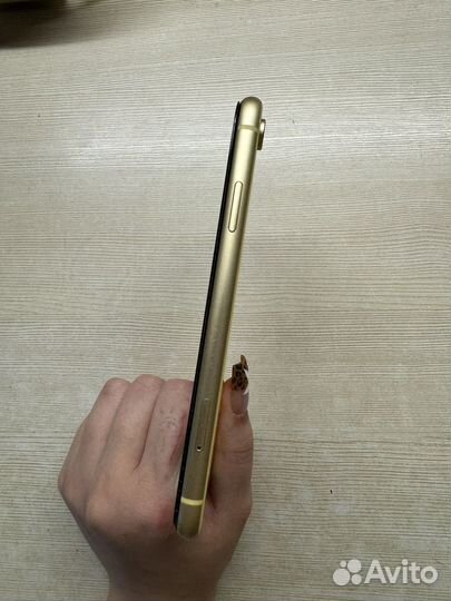 iPhone Xr, 64 ГБ