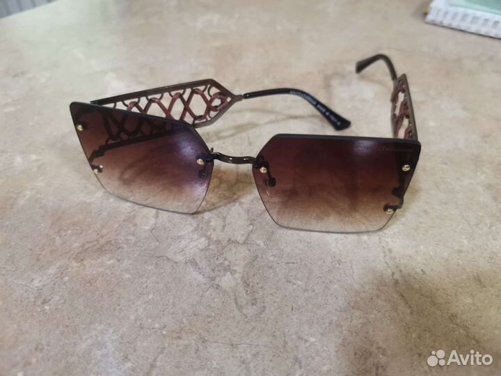 Солнцезащитные очки