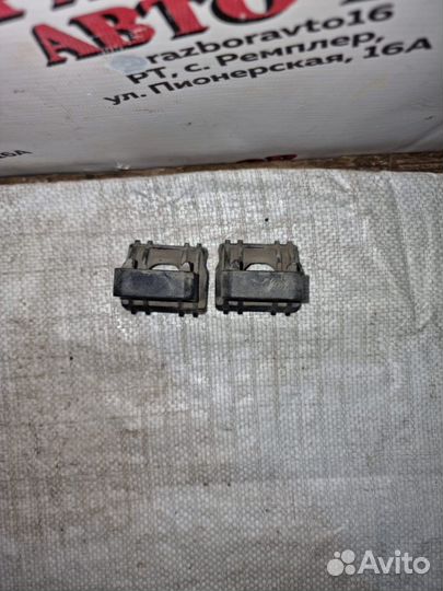 Кронштейн радиатора верхний Chevrolet Cruze