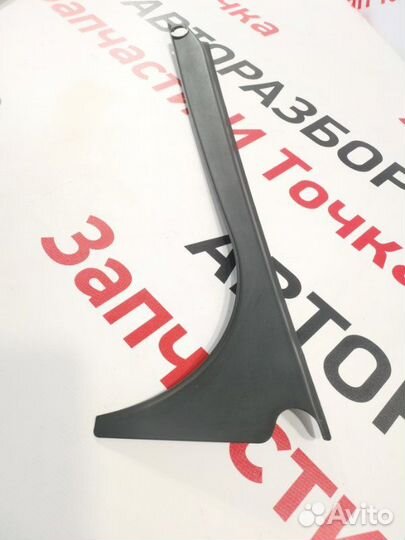 Накладка в салоне передняя левая Land Rover Range