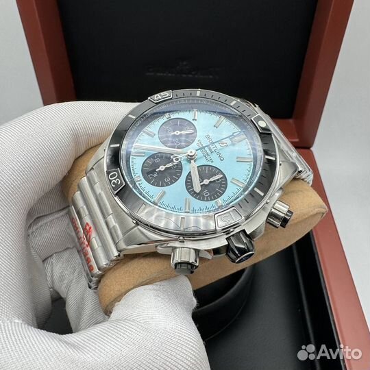 Часы Breitling Chronomat