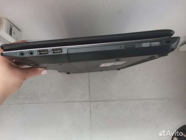 Ноутбук asus