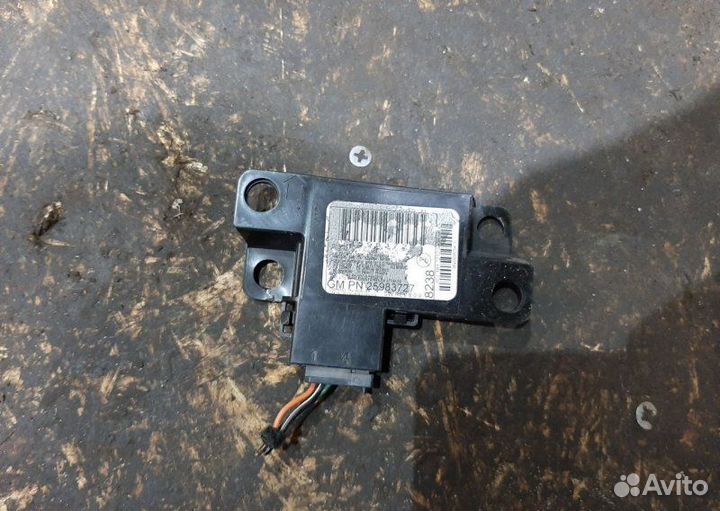 Блок электронный Cadillac Cts 2