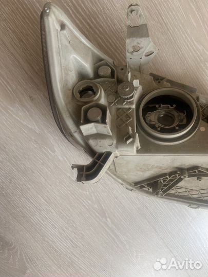 Фара toyota camry 40