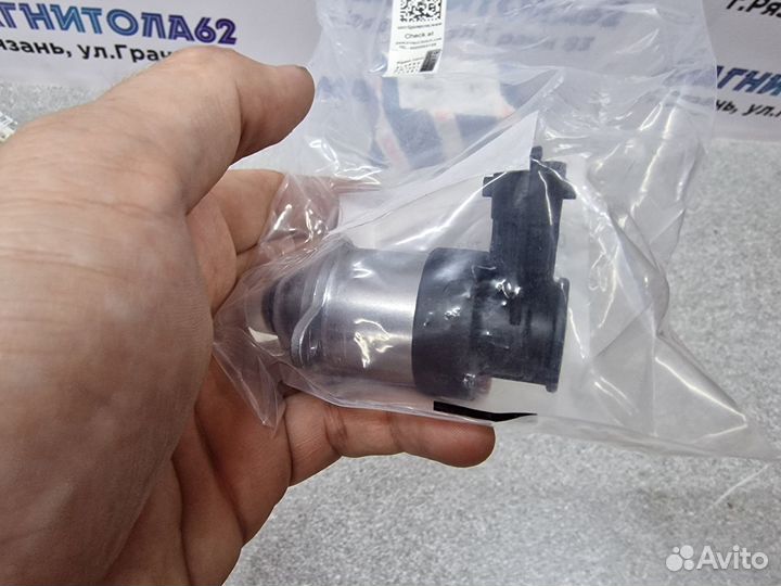 Регулятор давления топлива Range Rover Vogue