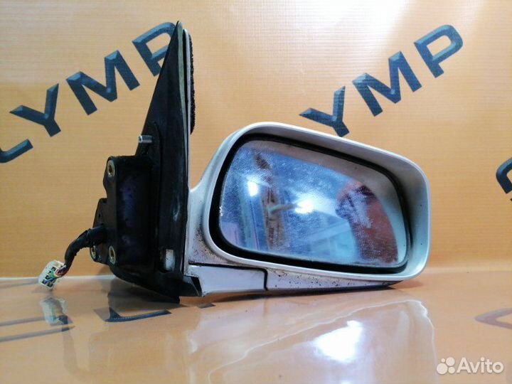 Зеркало правое Toyota Camry SV40 3S-FE