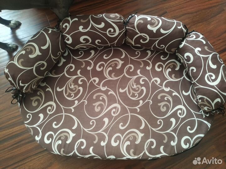 Лежанка для собак бу