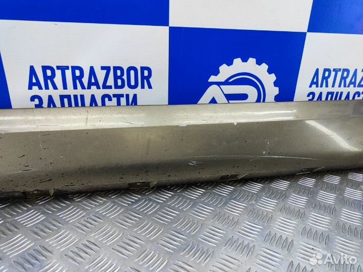 Накладка порога (наружная) левая Skoda Yeti 5L 1.4