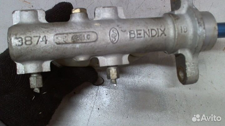 Цилиндр тормозной главный Chrysler Neon, 1994