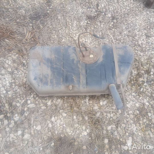 Бензобак с насосом ваз