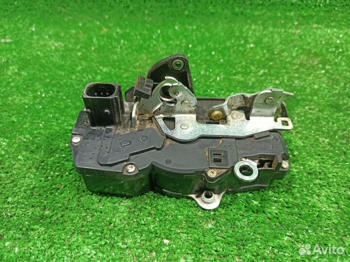 Замок двери Cadillac SRX (03-09) пер R Б\У