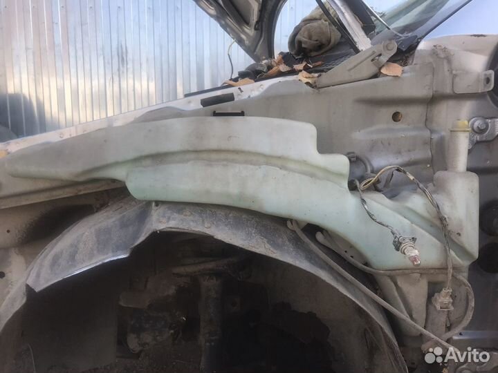 Бачок омывателя на ford focus 1