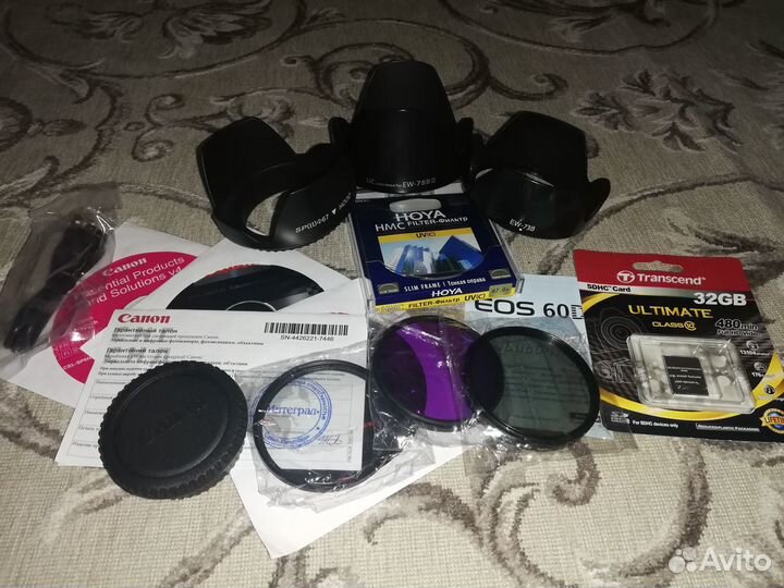 Продам зеркальный фотоаппарат Canon 60D (комплект)