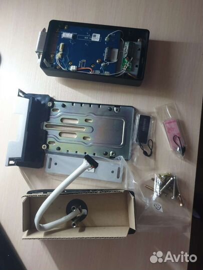 Электронный дверной замок Samsung SHS-2320 XMK/EN