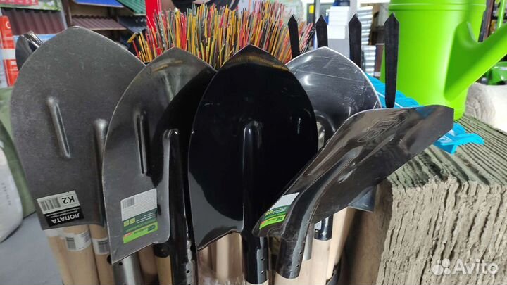 Лопаты металлические совковые, штыковые, черенки