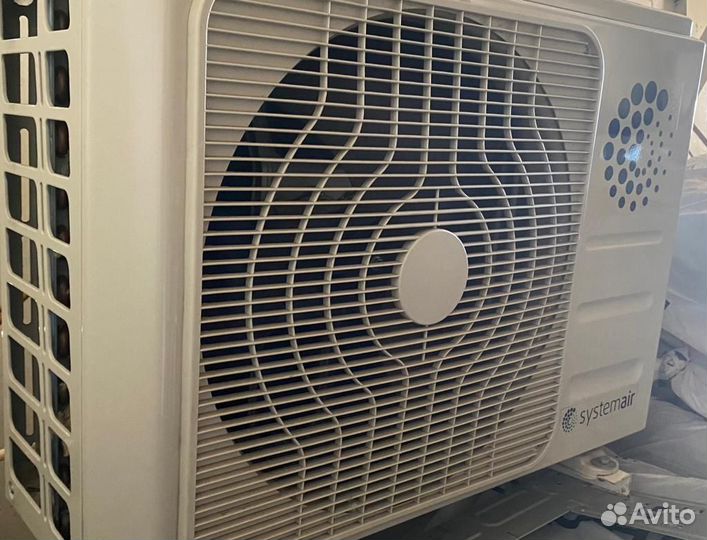 Сплит-система Systemair Wall Smart 18 V2 EVO HP Q