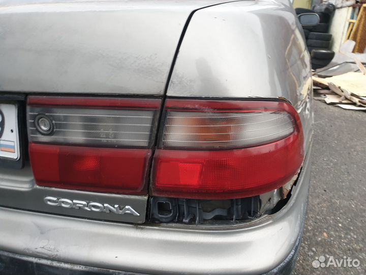 Фонарь toyota corona