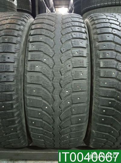 Bridgestone Blizzak Spike-01 215/60 R16 101N