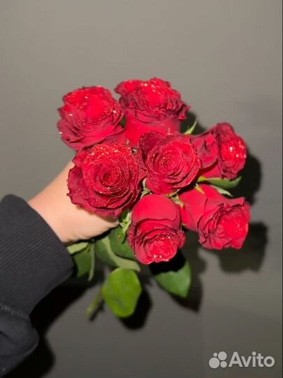 Блестящие розы