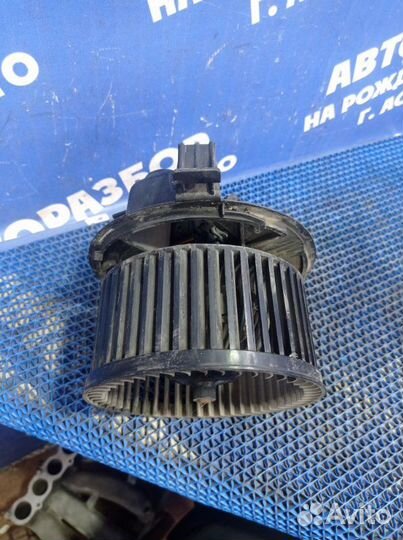 Моторчик печки Renault Logan седан K7J 2007