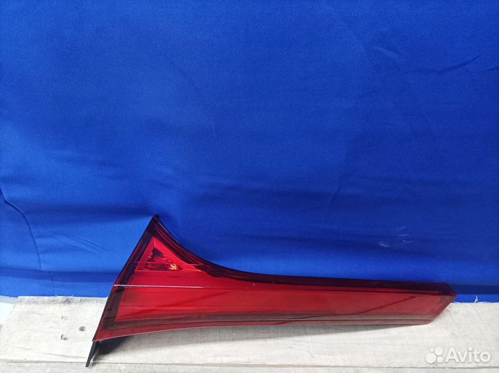 Фонарь правый внутренний Eclipse Cross 2017