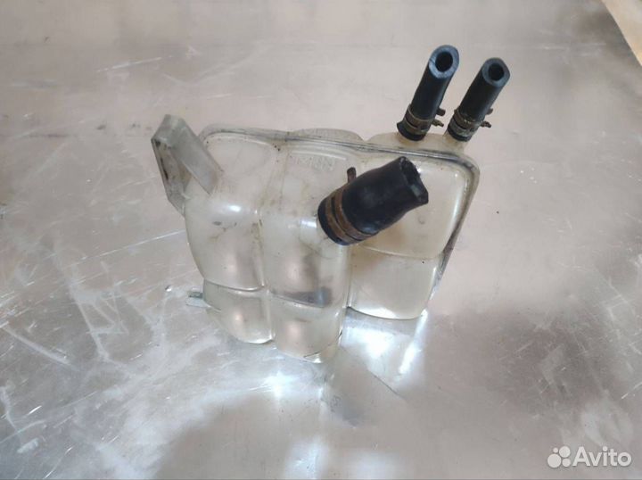 Бачок расширительный Ford Kuga 2008 3M5H8K218