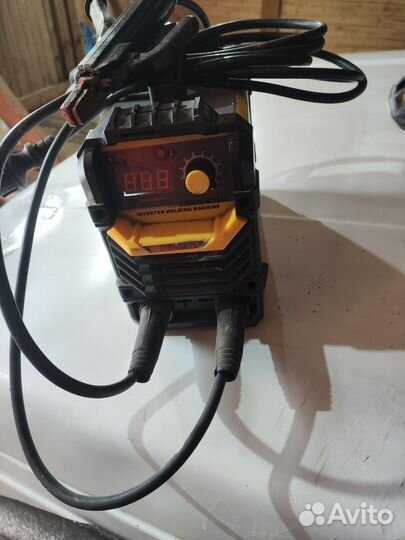 Сварочный аппарат deko200A